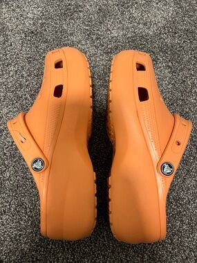CROCS Classic Platform Clog in Orange US10